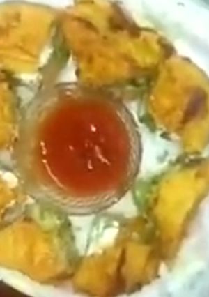 तिरंगी ब्रेड पकौड़े (Tirangi bread pakode recipe in Hindi) रेसिपी मुख्य फोटो