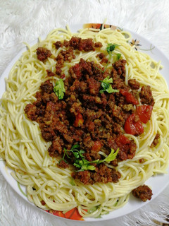 صورة لوصفة مكرونة اسباغيتي باللحم المفروم 🍝😋