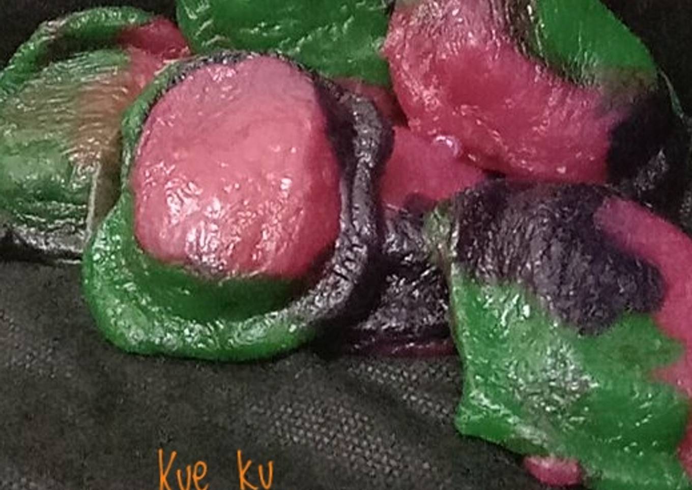 Kue ku Rainbow
