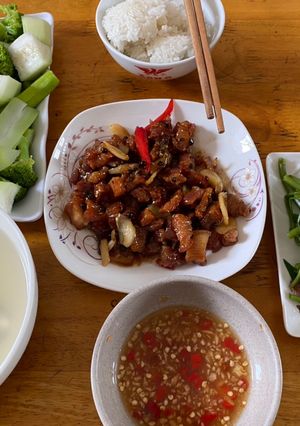 Hình của món Kho quẹt chấm rau củ.