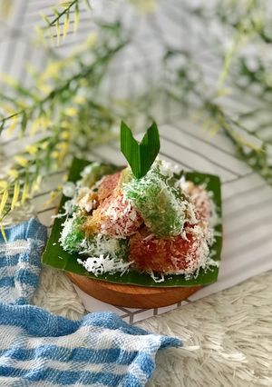 Foto resep Kicak Singkong (Pandan dan Buah Naga)