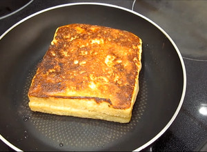 Una foto de Pan Francés con jamón y queso