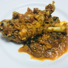 A picture of Kienyeji Wet fry Chicken.