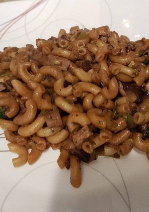 Une photo de Macaroni chinois au tofu