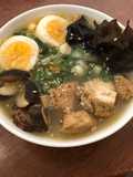 Ramen con hongos shiitake