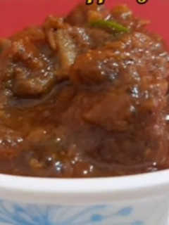 ஹோட்டல் ஸ்டைல் மட்டன் பெப்பர் கிரேவி(Mutton pepper gravy recipe in tamil) செய்முறை முக்கிய புகைப்படம்