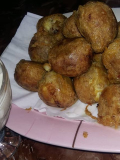 A picture of Yam balls with kunun gyada.