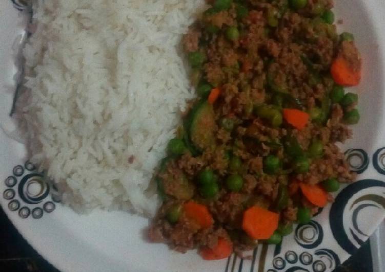 How to Prepare Award-winning Green peas minced stew