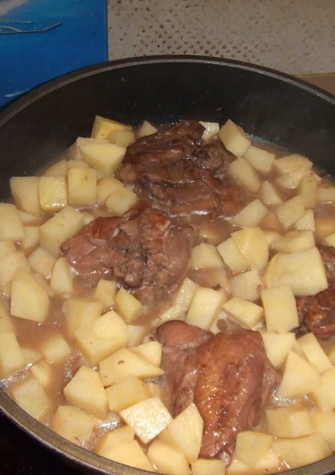 Una foto de Pollo al vino tinto con mostaza