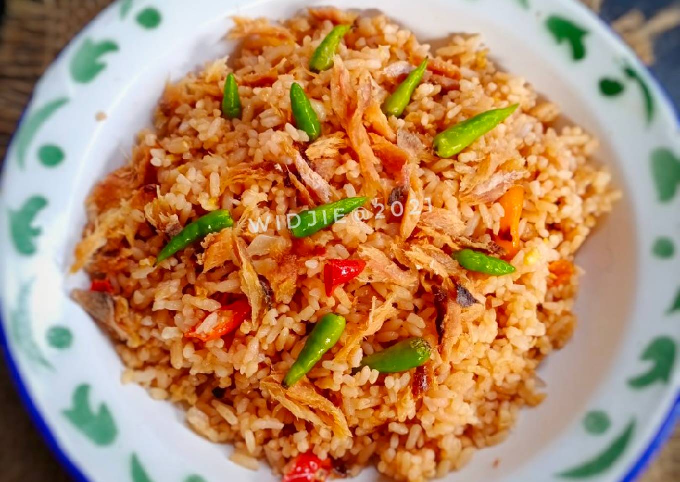 Nasi goreng (ikan asin)