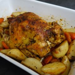 A picture of Full roast chicken.