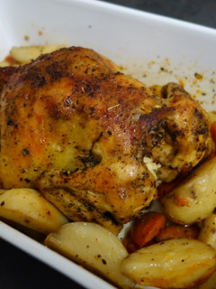 A picture of Full roast chicken.