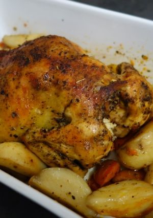 A picture of Full roast chicken.