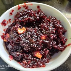 A picture of Beet root halwa.
