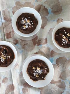 Una foto de Mousse de algarroba vegano