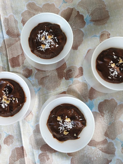 Una foto de Mousse de algarroba vegano