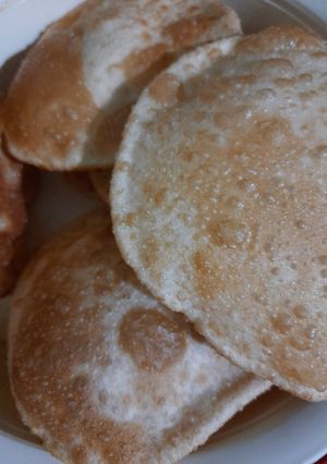 লুচি (Luchi recipe in Bengali) রেসিপির প্রধান ছবি