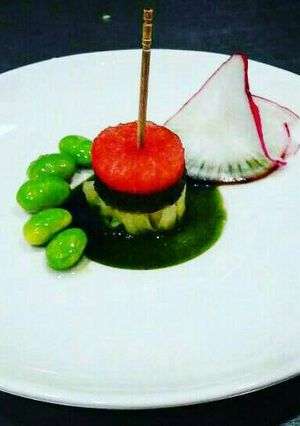 A picture of Scanted mint fruits skewer.