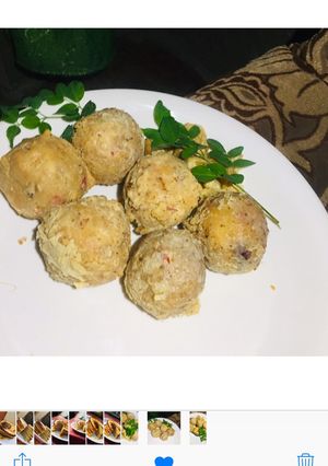 A picture of Yam balls.