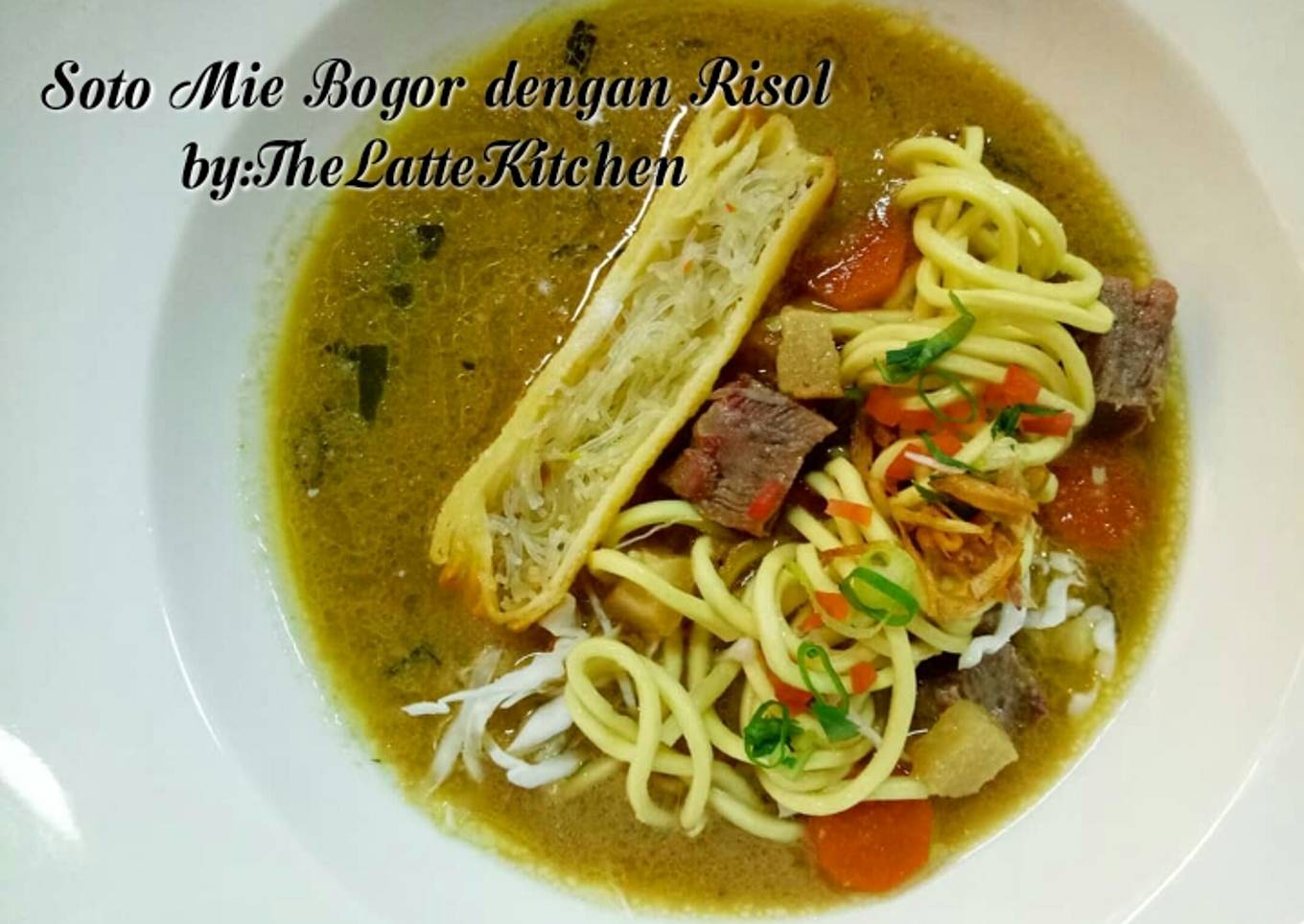 Soto Mie Bogor dengan Risol Bihun