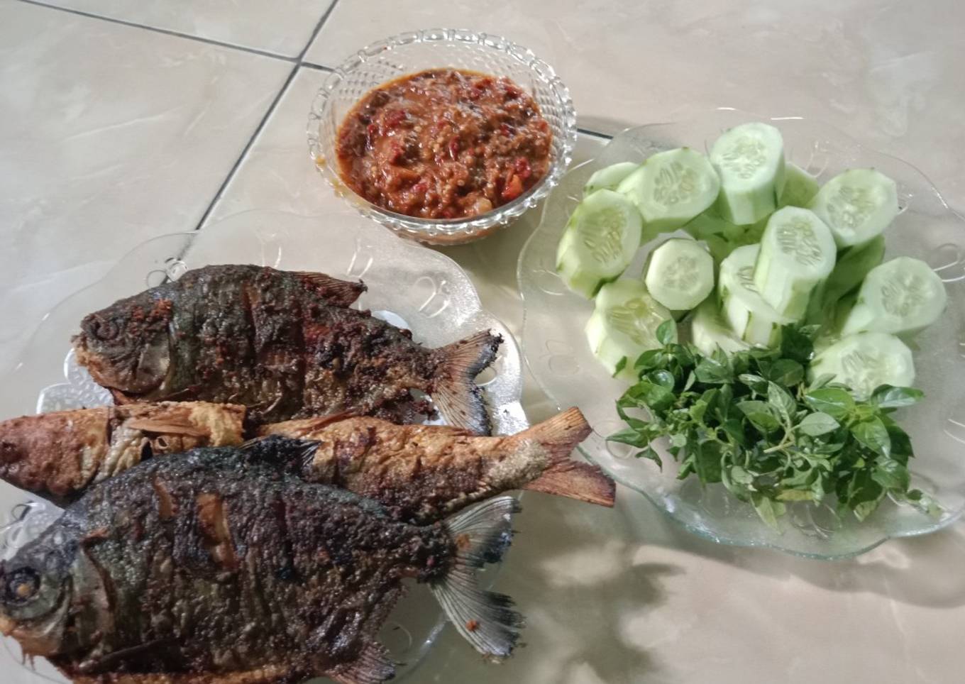 Bawal goreng sambal lamongan