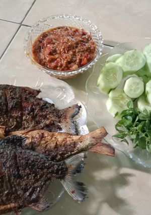 Foto resep Bawal goreng sambal lamongan