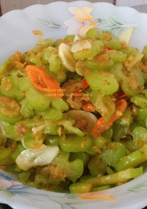 Foto resep 99.Pare tumis udang rebon