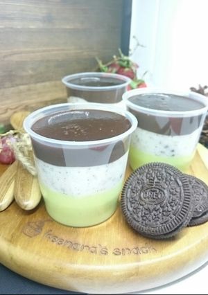 Foto resep 16. Puding Alpukat Oreo Coklat