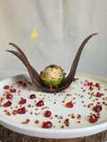 *Aguacate relleno en alas de Chocolate*