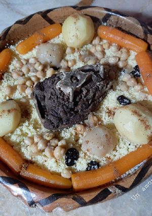 Une photo de Couscous au collier d'agneau 🥣