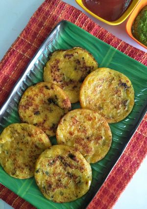 A picture of Corn oats semolina pancakes.