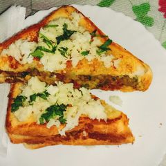 Chilli Cheese toast A picture of Chilli Cheese toast.