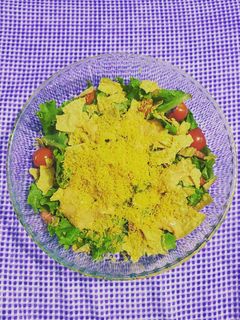 A picture of Salad Ala Nachos.