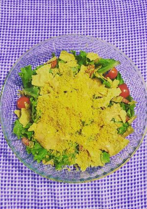 A picture of Salad Ala Nachos.