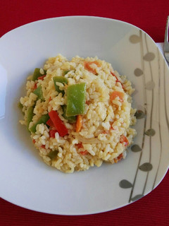 Una foto de Arroz con verduras y mostaza