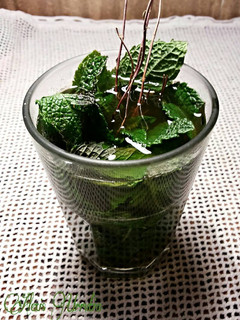 Una foto de Té verde con hierbabuena