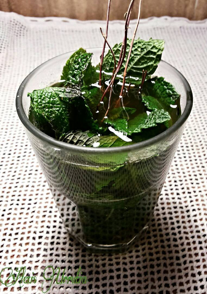 Una foto de Té verde con hierbabuena