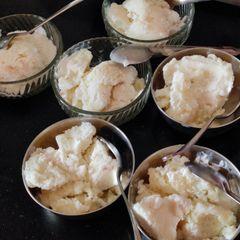 Lychee ice cream A picture of Lychee ice cream.