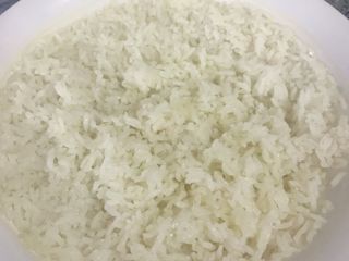 Arroz branco no microondas