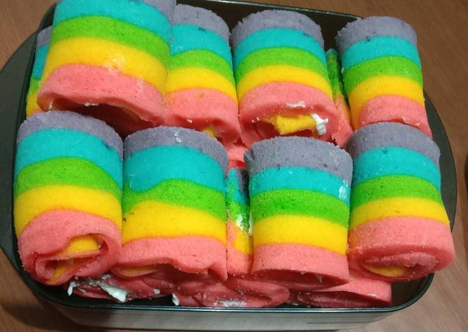 Rainbow roll cake mini