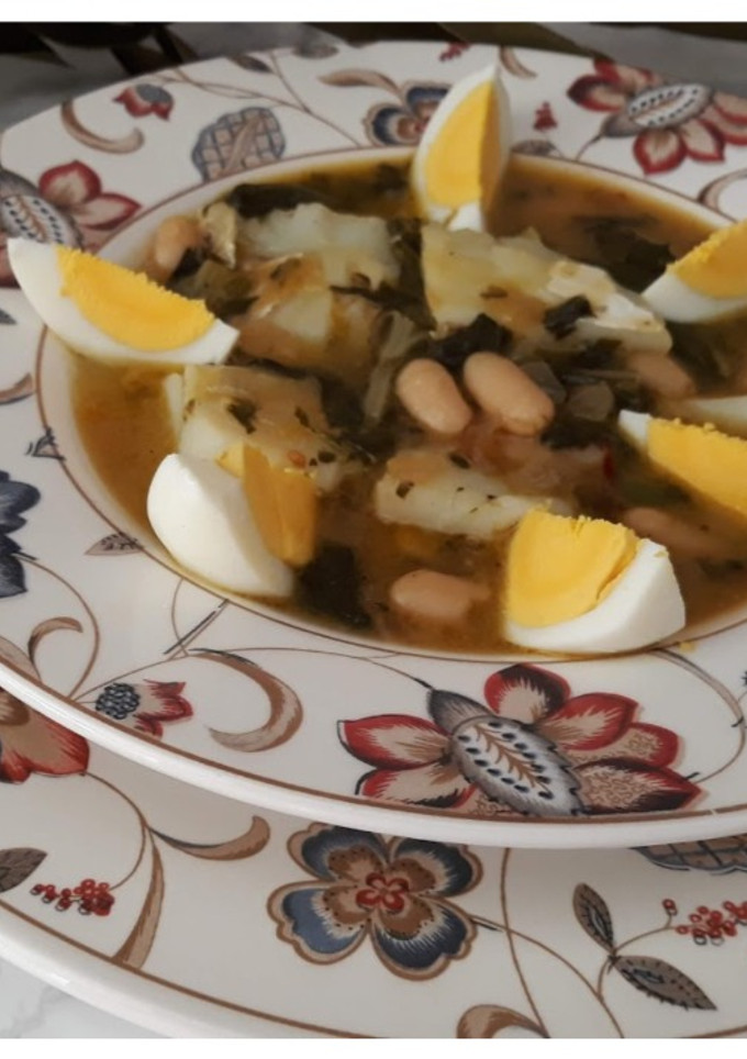 Una foto de Potaje de acelgas con judías y bacalao