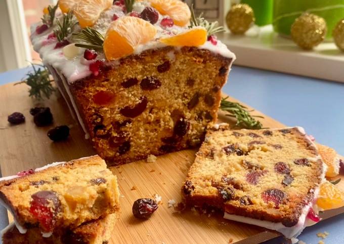 Різдвяний фруктовий кекс