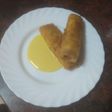 Cañas de dulce de membrillo y queso fresco con natillas