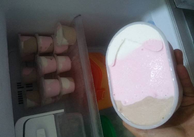 Ice cream pop ice