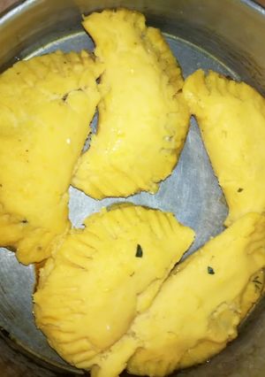 Una foto de Empanadas de maíz con pollo