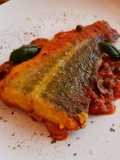 Colitas de bacalao en salsa "estilo puttanesca"