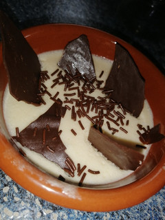 Una foto de Mousse de chocolate blanco