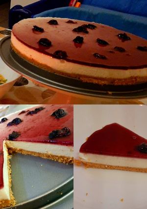 A picture of Blueberry cheesecake.