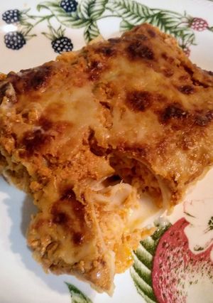 Una foto de Canelones de Cuaresma con salsa de frutos secos