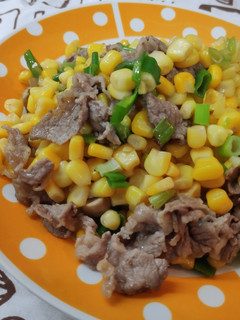 牛肉蘑菇炒玉米 的食譜成品照片